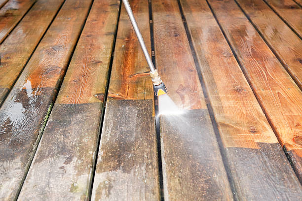 Best Pool Deck Cleaning  in Lucasville, OH